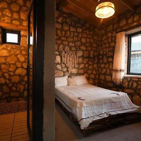Villa Havuzlu Jakuzili Luex Tas Village *
