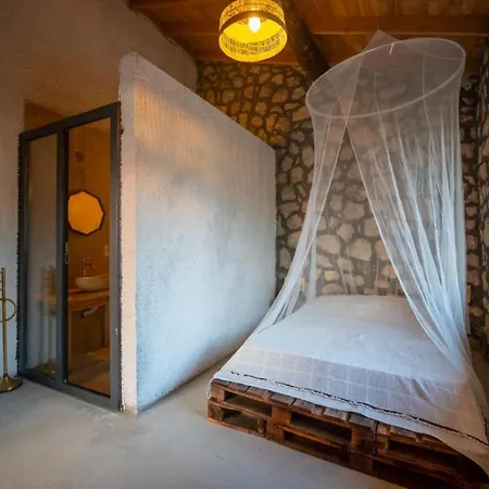 Havuzlu Jakuzili Luex Tas Village * Kemer (Menekse Mahallesi)