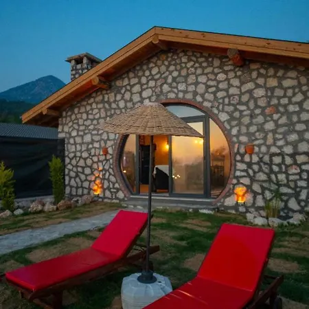 Havuzlu Jakuzili Luex Tas Village Villa *